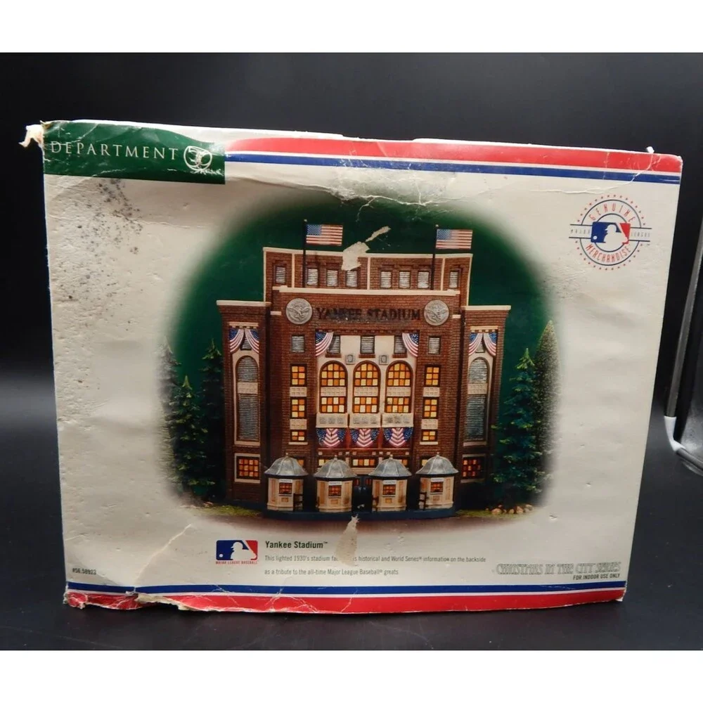 Dept 56 New York Yankee Stadium Collectible Ceramic House Illuminated